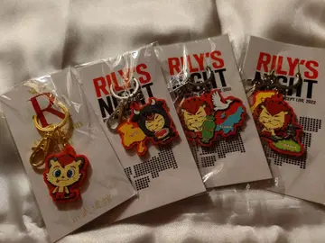 RILY'S NIGHT 캐릭터 키링 4개 세트