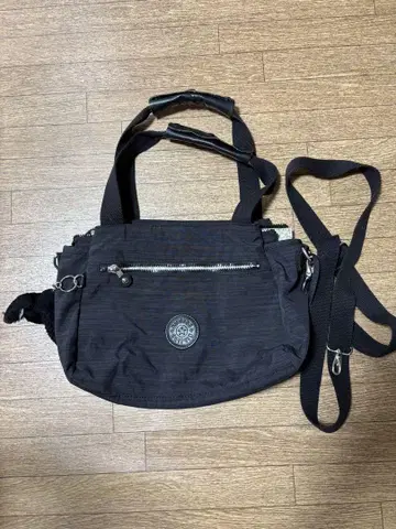 키플링 블랙 백 중형 지퍼