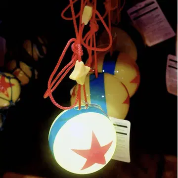 디즈니씨 픽사 플레이 타임 럭소 공 빛나는 라이팅