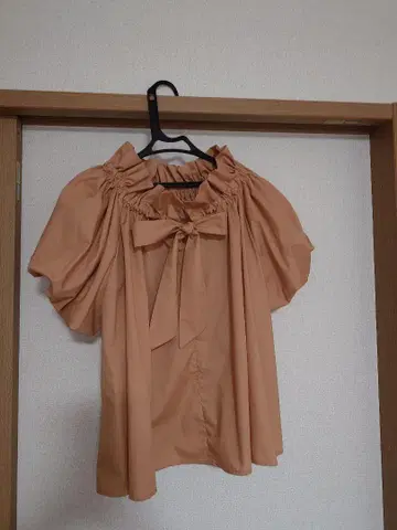 올해 구매한 내추럴 뷰티 베이직 리본 포함 블라우스 오렌지