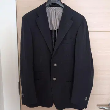 꼬르넬리아니 ID 이탈리아제 봄/여름 사이즈 50 다크 네이비 블레이저