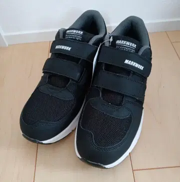 새상품 안전화 여성용 24cm 여성용 블랙 검정 벨크로 테이프