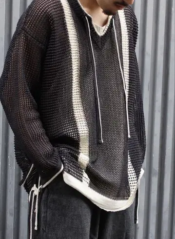 KOOI 메쉬 상의 블랙