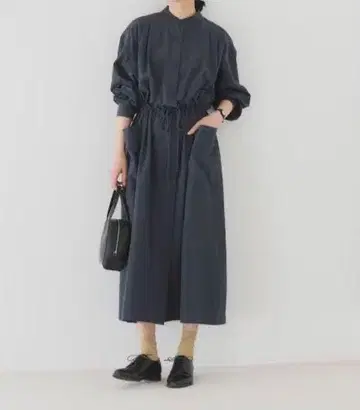 '매일 함께 하는 의류' 겉옷으로도 착용 가능한 코튼 원피스  흑먹색 M