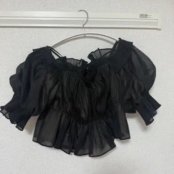 SNIDEL 블랙 오프숄더 블라우스