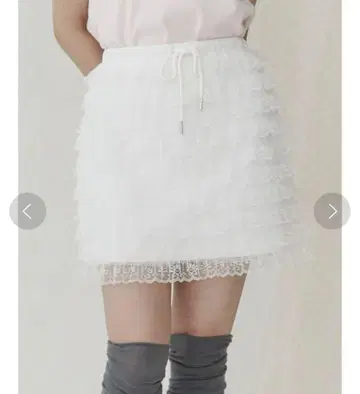 메리 제니 프릴 티어드 미니 스커트