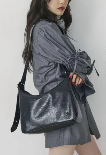 jouetie 스터드 숄더 백