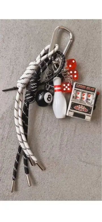 L'Appartement SHOUIA/쇼이아 GAME CHARM