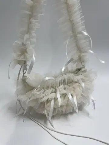 스나이델 튤 백