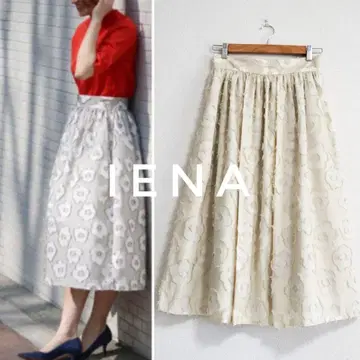 택 포함 새상품 IENA ALBINI 플라워 자카드 스커트 화이트 40