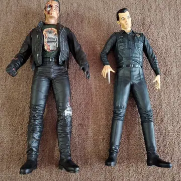 터미네이터 T-800(40cm) T-1000(36cm) 피규어