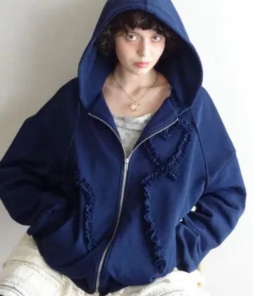 idem 이데 하트 프릴 후드 집업