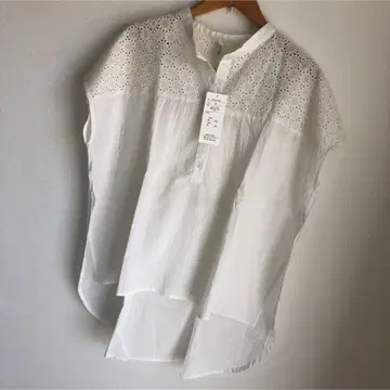 택 포함 새상품 wordtrobe 화이트 블라우스 M
