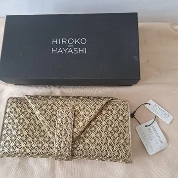 미사용 새상품 HIROKO HAYASHI 지라소레 장지갑 골드