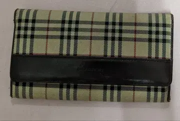 (바바리) 체크 무늬 장지갑