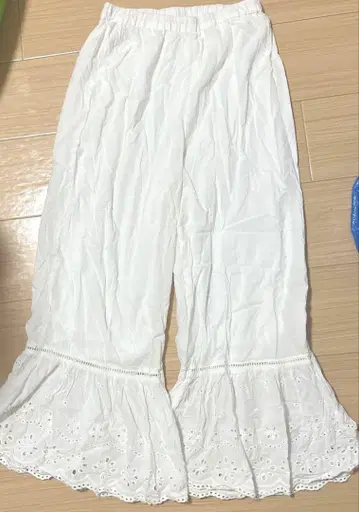 더블 클로젯 밑단 다이 컷 레이스 팬츠