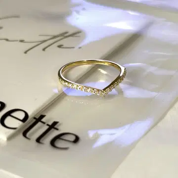 Velenette 골드 V자형 반지
