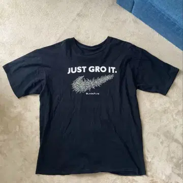BLACKFLYS JUST GRO IT. XL 티셔츠 블랙
