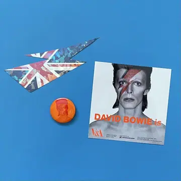 David Bowie is 데이비드 보위 배지 스티커 세트