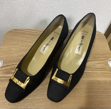 긴자 카네마츠 블랙 펌프스 미들 힐