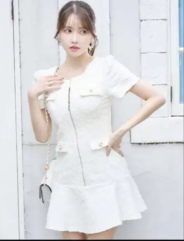 화이트 미니 원피스 반팔 지퍼