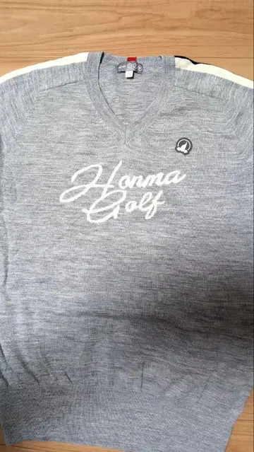 HARNIMA 그레이 V넥 스웨터