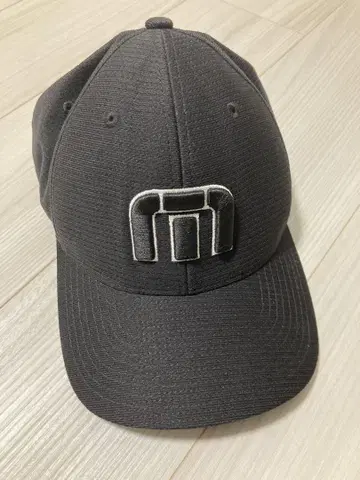 TRAVIS MATHEW B-BAHAMAS 캡 블랙 L-XL
