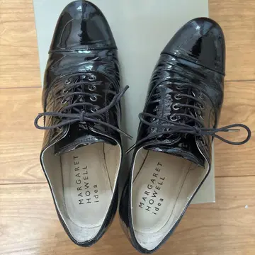 MARGARET HOWELL 블랙 레이스업 슈즈