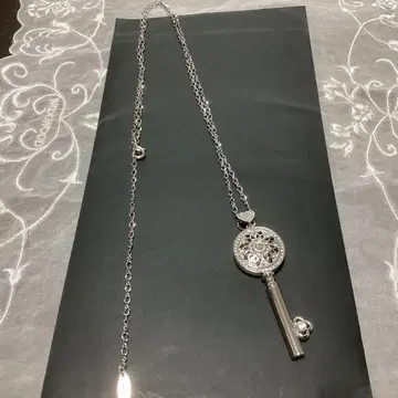 QVC 진카네즈 크리스탈 유리 휘슬 펜던트 미사용 새상품