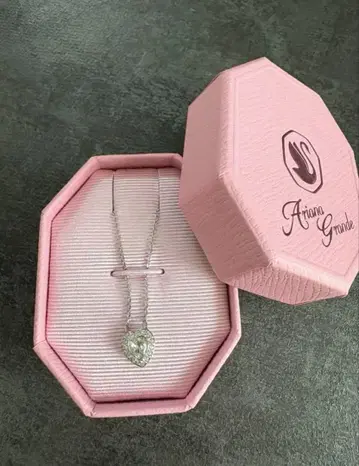 스와로브스키 아리아나 그랑드 목걸이 swarovski