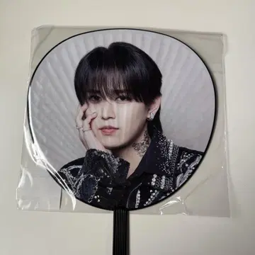 시로이와 루키 부채
