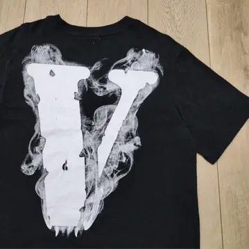 US 구제 티셔츠 Vlone 스모크 엔젤 Smoke Angel 블랙