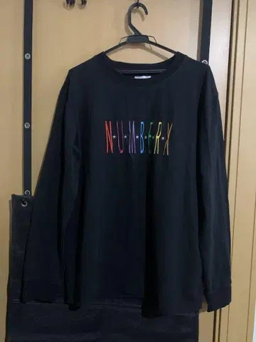 NUMBERX 컬러풀 로고 긴팔 블랙