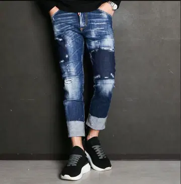 DSQUARED2 데미지 가공 크롭 데님 팬츠