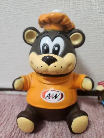 A&W 곰 저금통&미니카 묶음 판매