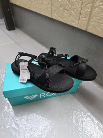 록시 블랙 샌들 24cm 밴딩 스트랩