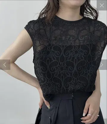 CAPRICIEUX LE'MAGE YENN 이엔 코드 레이스 블라우스