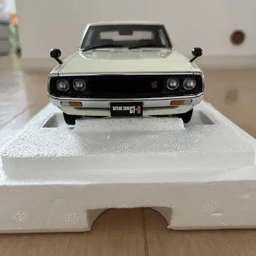 오토 아트 KPGC110 켄메리 GT-R