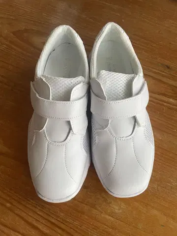 새상품 마리안 23.5cm 간호사 신발 간호