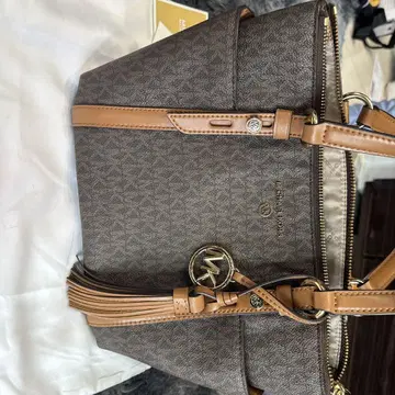Michael Kors 브라운 핸드백