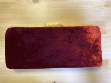 와인 레드 벨벳 클러치백