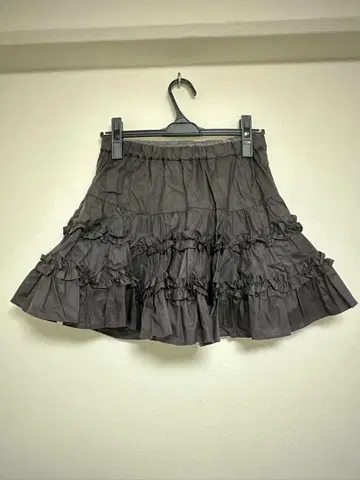 LILY BROWN 프릴 다크 그레이 플레어 스커트 L