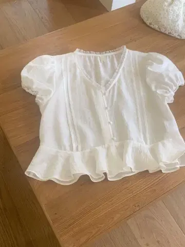 LITER chou frill blouse 화이트 한국 패션