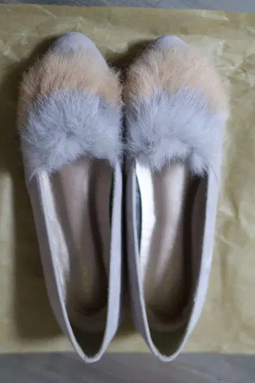 페이지 보이 펌프스
