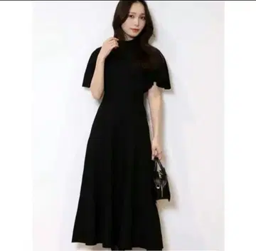 MERCURYDUO 하이 게이지 케이프 슬리브 니트 원피스