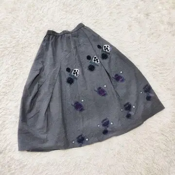 자비로운 비 자카드 모티브 후르츠?
