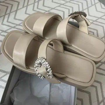 GREEN LABEL RELAXING 비쥬 샌들 베이지