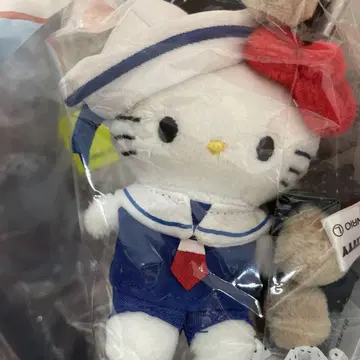 새상품 로리즈팜 Me% 토이 키링 산리오
