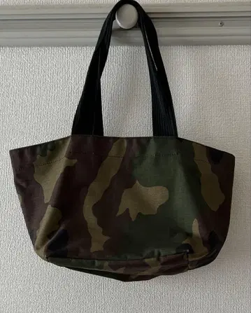 에르베샤 펠리에 카모플라쥬