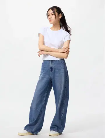 유니클로 배기 커브 청바지 짧은 기장 23